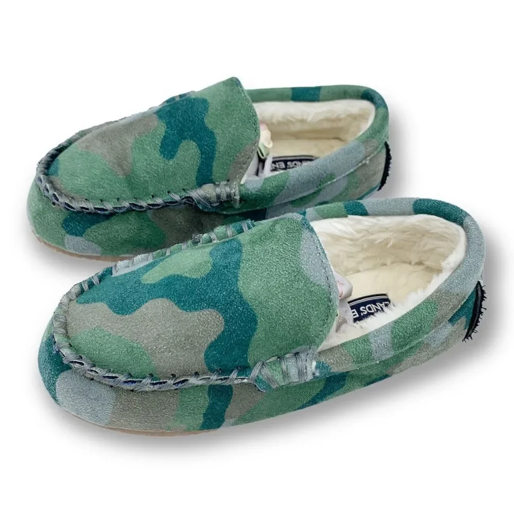 Lands' End Green Camo Print Moccasin‎ Slippers Faux Fur Lining Kids Size 1